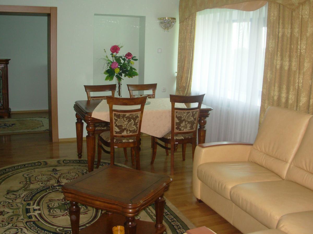 Hotel Lida Bagian luar foto