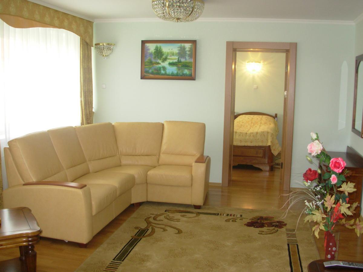 Hotel Lida Bagian luar foto
